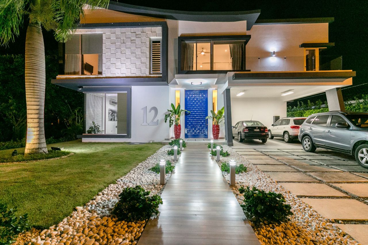 Villa in Punta Cana Village, Dominikanische Republik, 525 m2 - Foto 1
