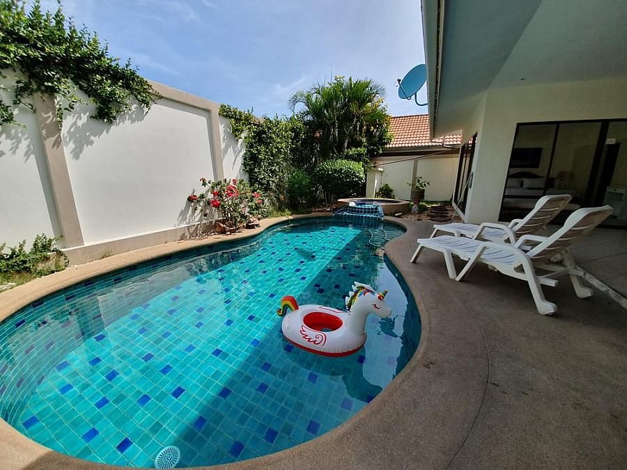 House in Pattaya, Thailand, 180 sq.m - picture 1