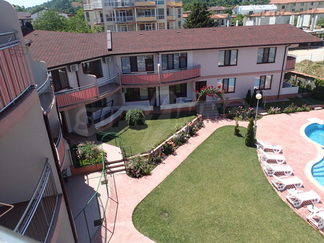 Apartment in Albena, Bulgaria, 85 sq.m - picture 1