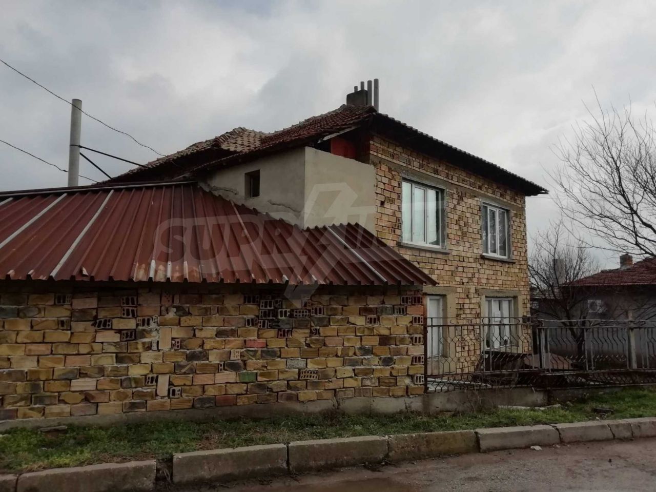 Haus in Velko Tarnovo, Bulgarien, 176 m2 - Foto 1
