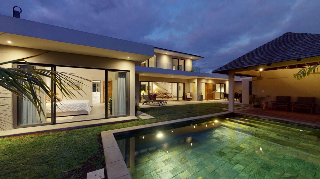 House in Tamarin, Mauritius, 200 sq.m - picture 1