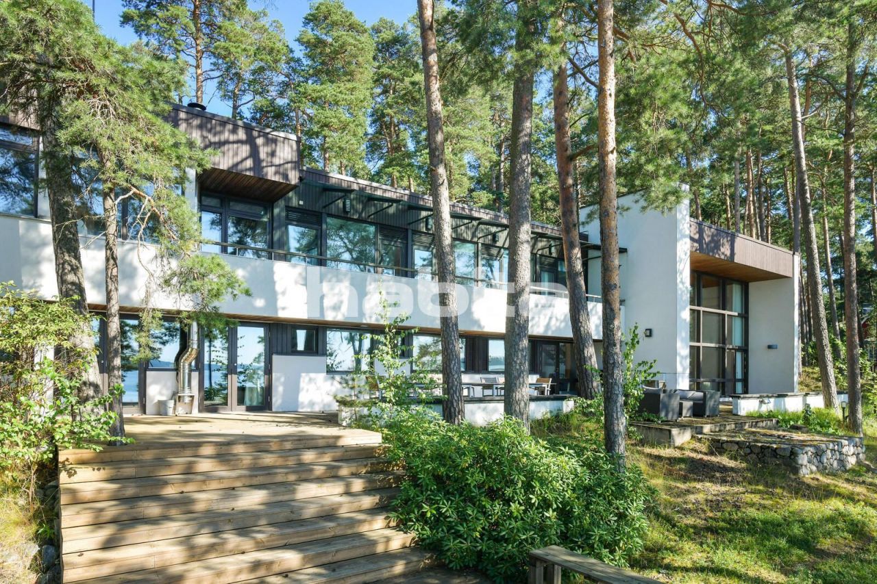 House in Helsinki, Finland, 317 sq.m - picture 1