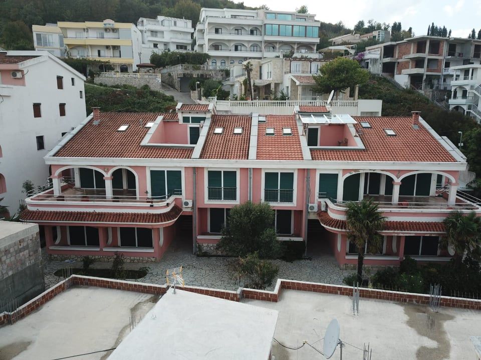 Hotel en Ulcinj, Montenegro, 1 000 m2 - imagen 1