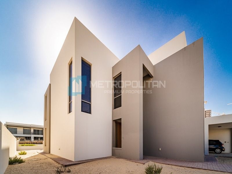 Villa à Dubaï, EAU, 381.7 m2 - image 1