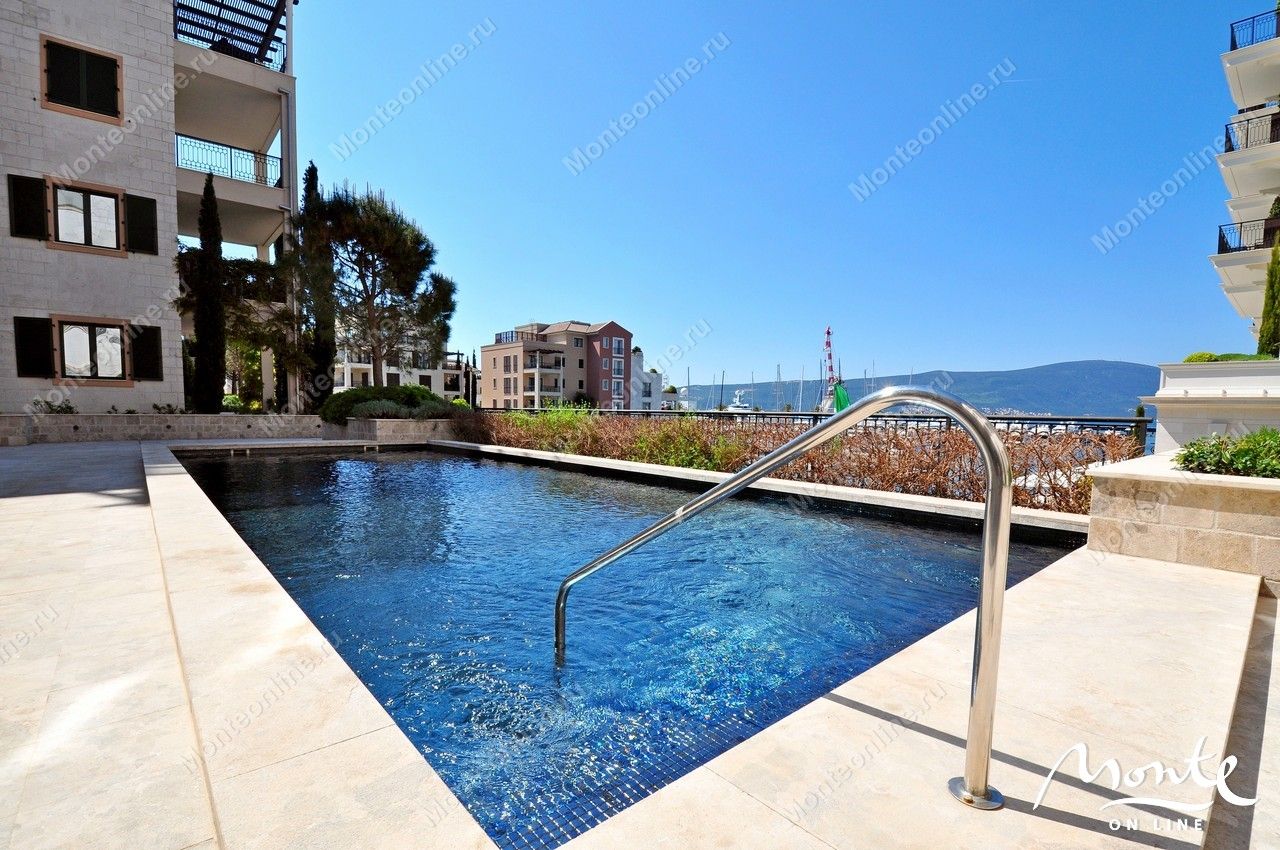 Flat in Tivat, Montenegro, 106 sq.m - picture 1