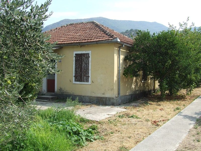 Haus in Zelenika, Montenegro, 84 m2 - Foto 1