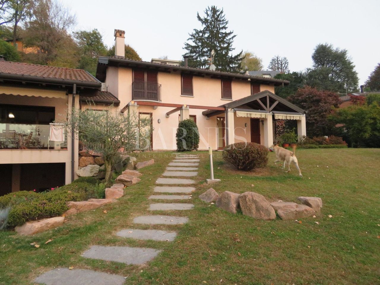 House in Varese, Italy - picture 1