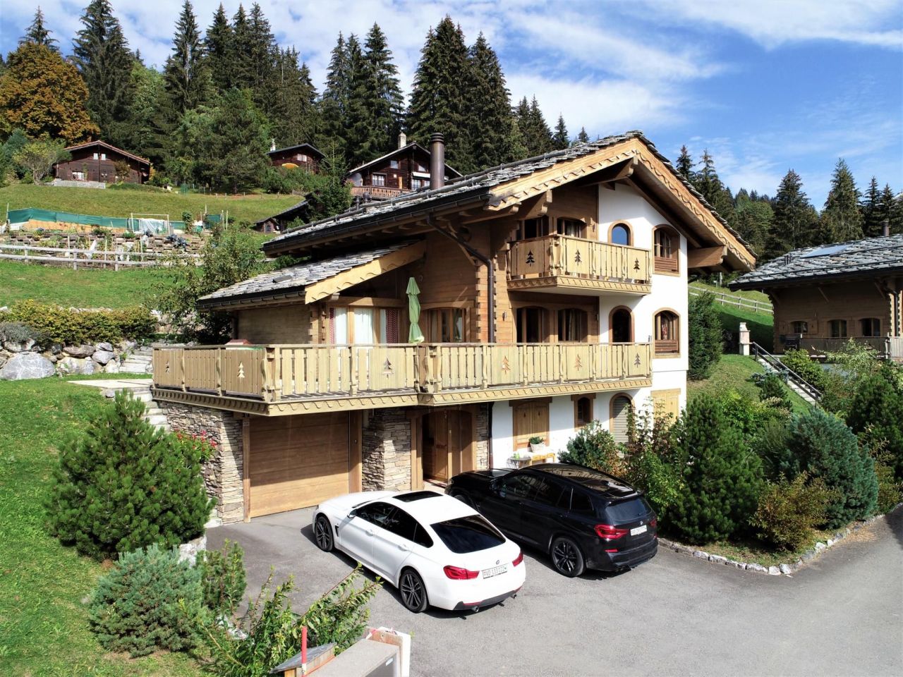 House Villars-sur-Ollon, Switzerland, 200 sq.m - picture 1