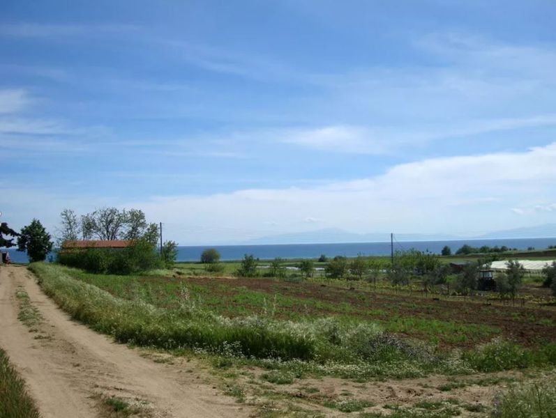 Land in Thessaloniki, Greece, 4 000 sq.m - picture 1