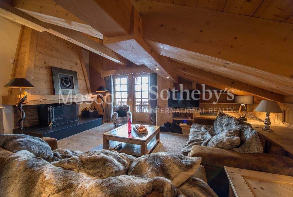 Cottage in Megeve, France, 128 sq.m - picture 1