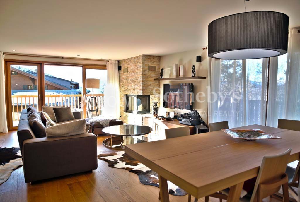 Apartment in Lausanne, Switzerland, 163 sq.m - picture 1