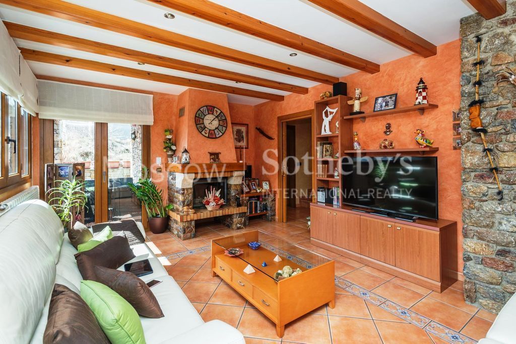 Cottage in Canillo, Andorra, 593 sq.m - picture 1