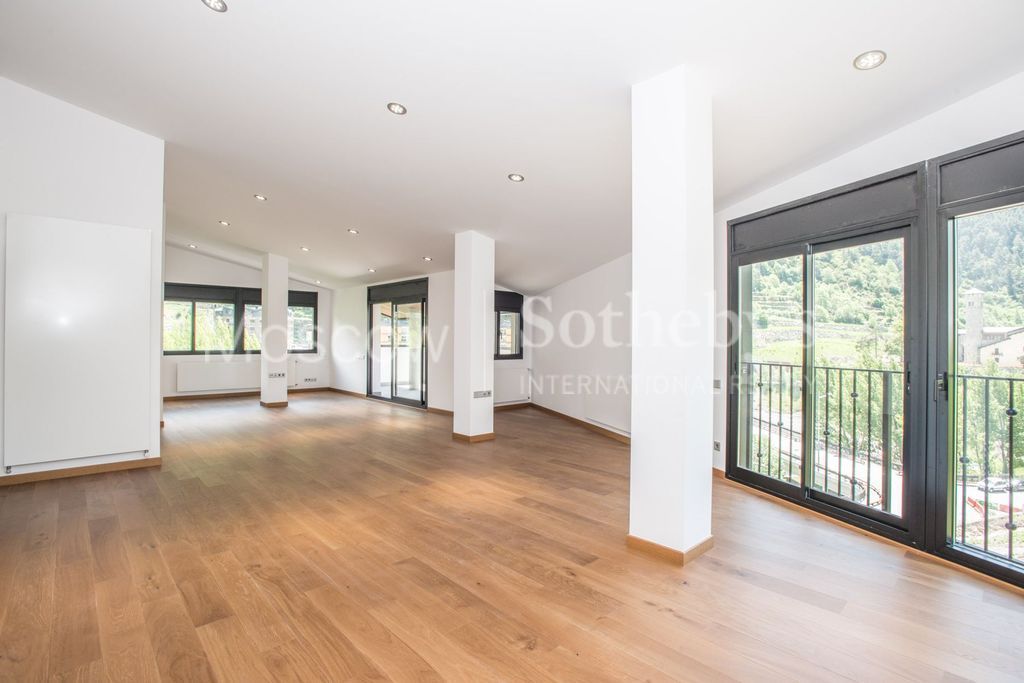 Penthouse in Encamp, Andorra, 233 sq.m - picture 1
