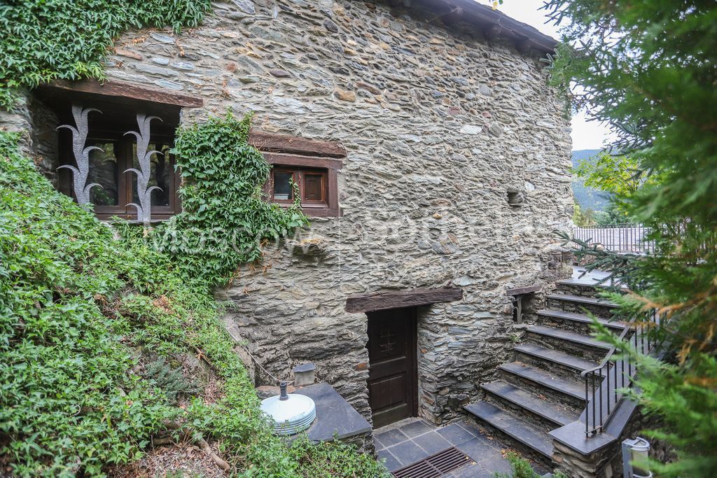 House in Ordino, Andorra, 318 sq.m - picture 1