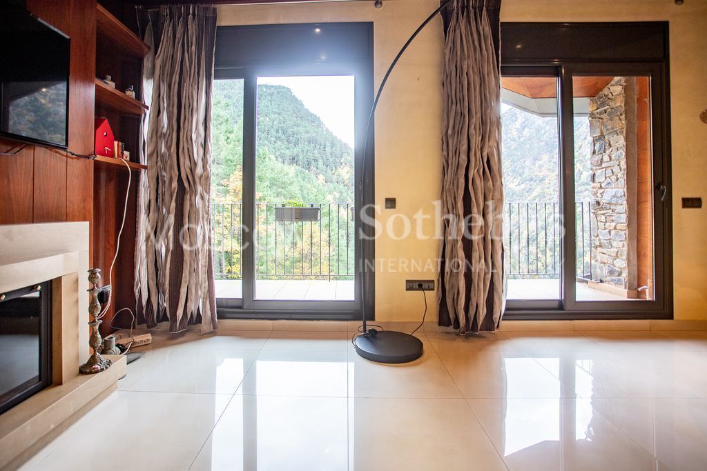 Flat in Anyos, Andorra, 98 sq.m - picture 1