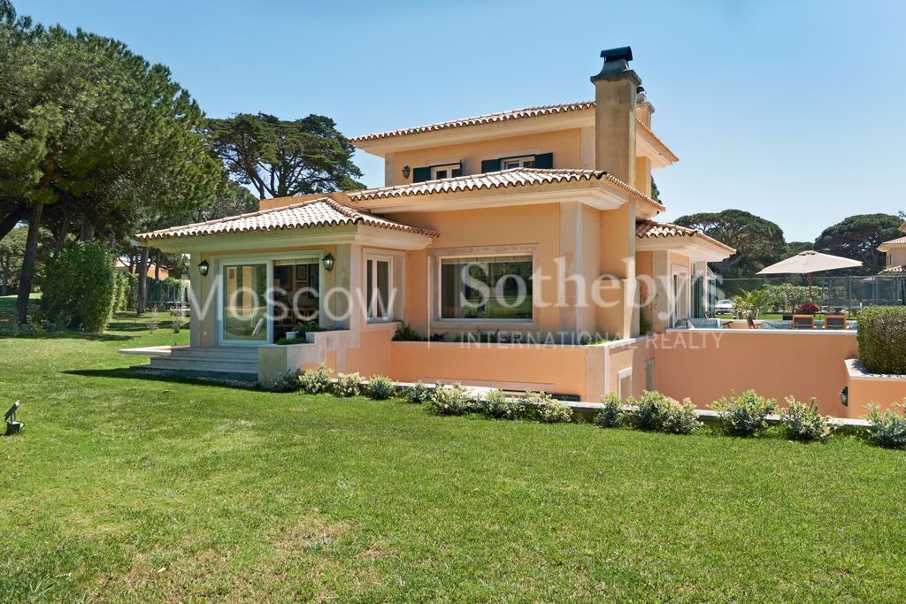 House in Cascais, Portugal, 240 sq.m - picture 1