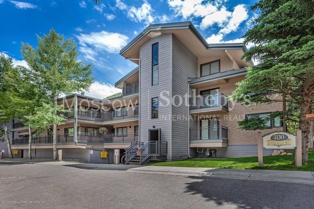 Apartment in Aspen, USA, 119 sq.m - picture 1