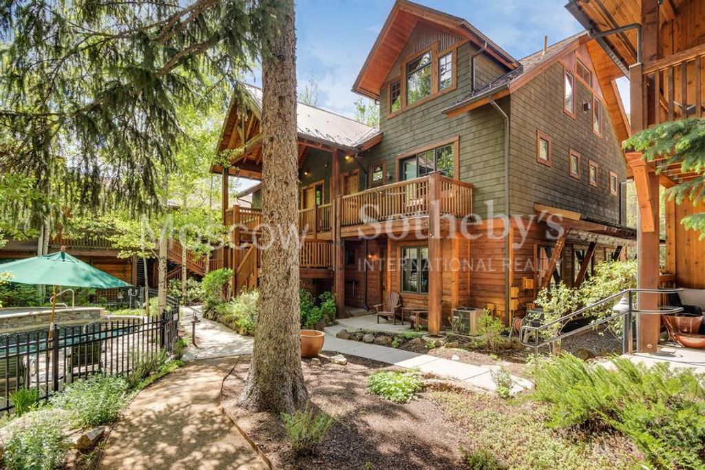 Cottage à Aspen, États-Unis, 145 m2 - image 1