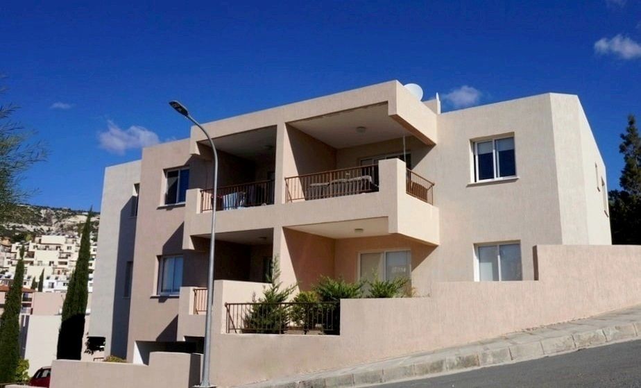 Flat in Paphos, Cyprus, 100 sq.m - picture 1
