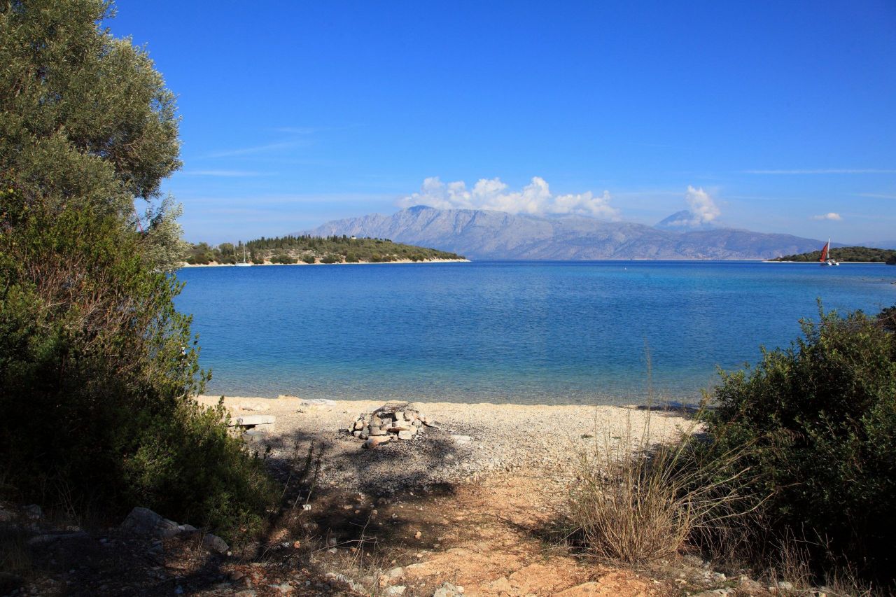 Land Meganisi, Greece, 17 815 sq.m - picture 1
