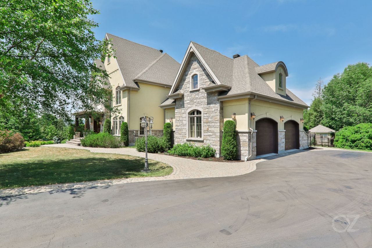 Maison Morin-Heights, Canada - image 1