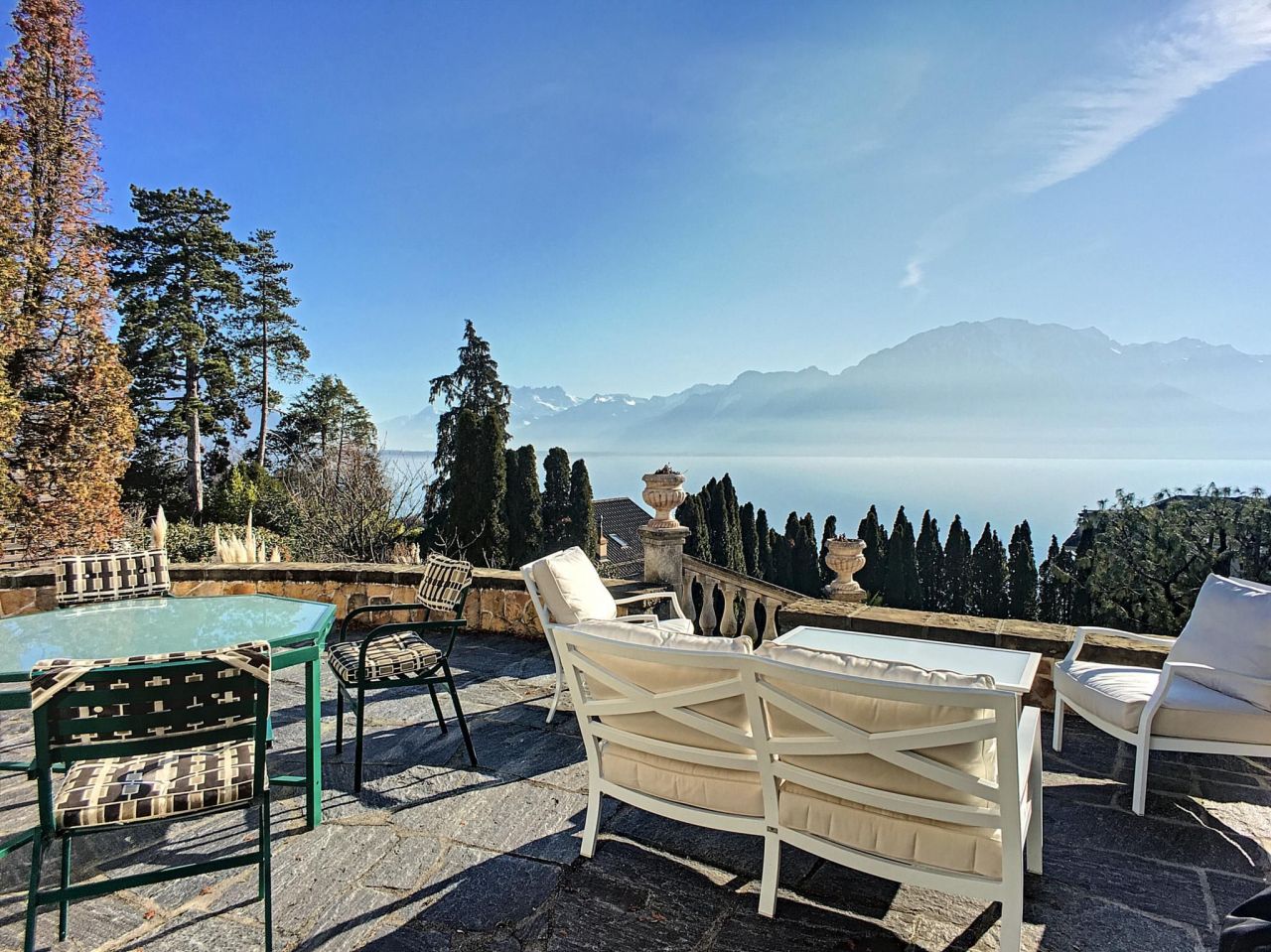 Casa Montreux, Suiza, 300 m2 - imagen 1