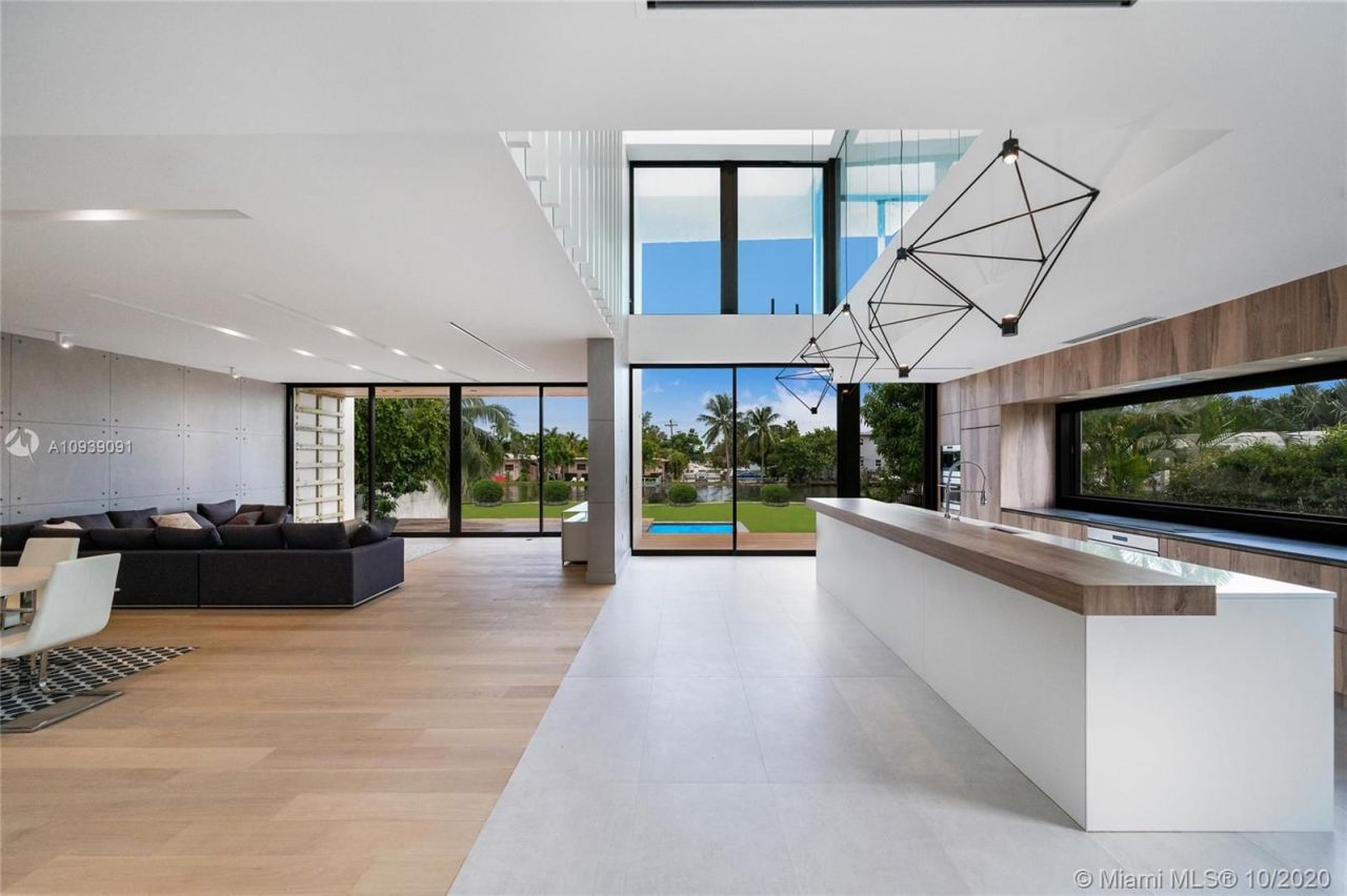 Villa in Miami, USA, 450 m² - picture 1