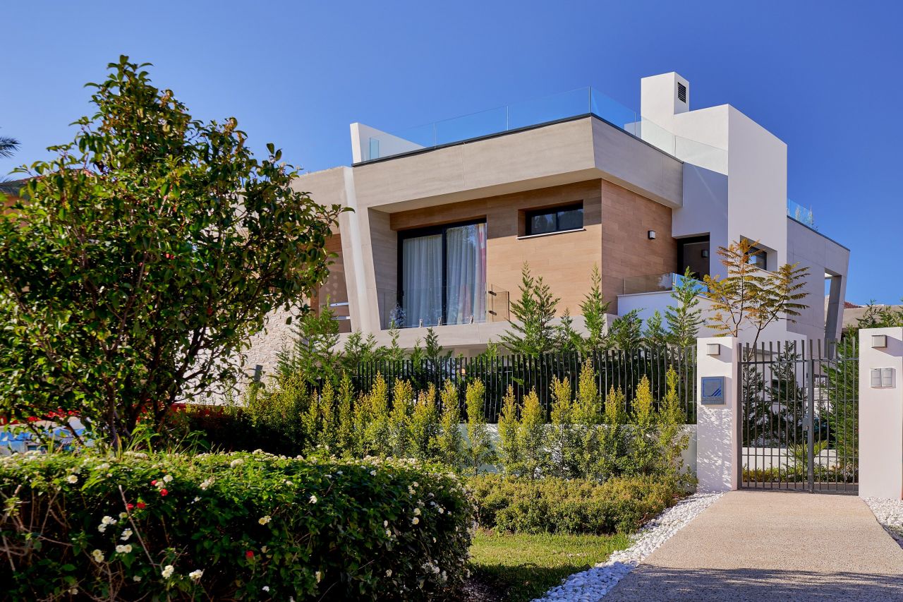 Villa in Marbella, Spanien, 437 m2 - Foto 1