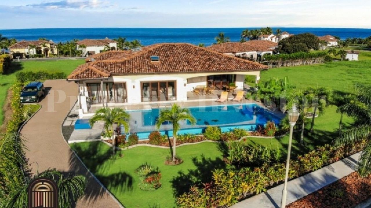 Villa Pedasi, Panama, 360 sq.m - picture 1