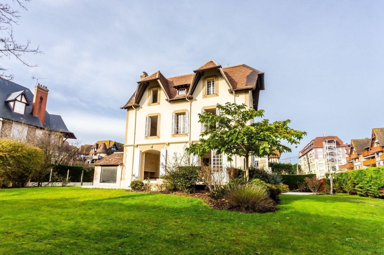 Casa en Deauville, Francia, 285 m2 - imagen 1
