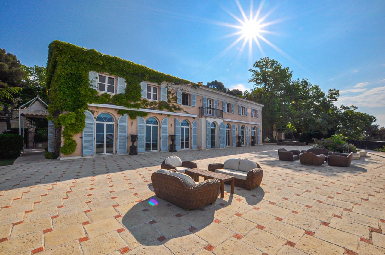 Gewerbeimmobilien in Villefranche-sur-Mer, Frankreich, 1 000 m2 - Foto 1