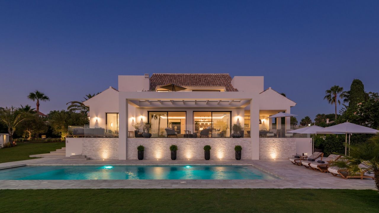 Villa in Marbella, Spain, 792 sq.m - picture 1