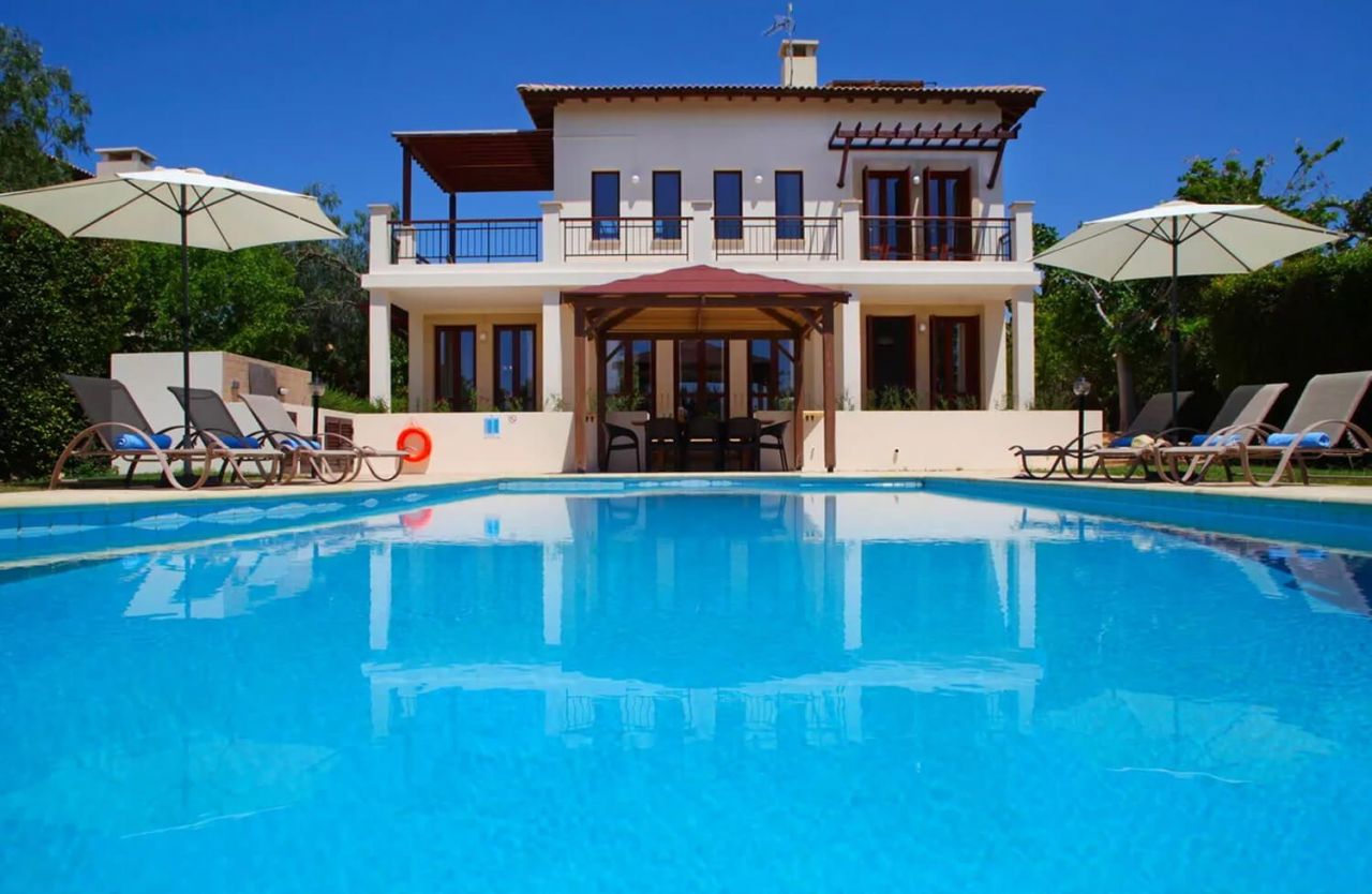 Villa in Paphos, Cyprus, 218 sq.m - picture 1