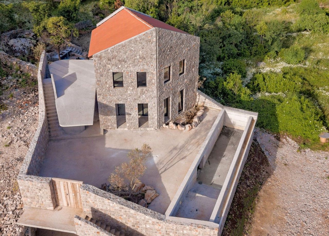 Villa on Lustica peninsula, Montenegro, 480 sq.m - picture 1