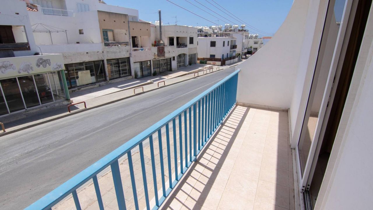 Apartamento en Agia Napa, Chipre, 70 m2 - imagen 1