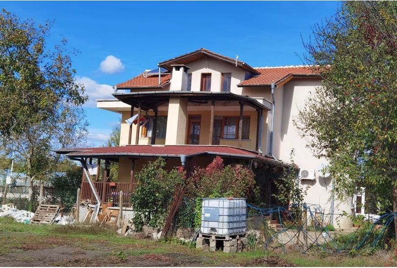 House in Burgas, Bulgaria, 600 sq.m - picture 1