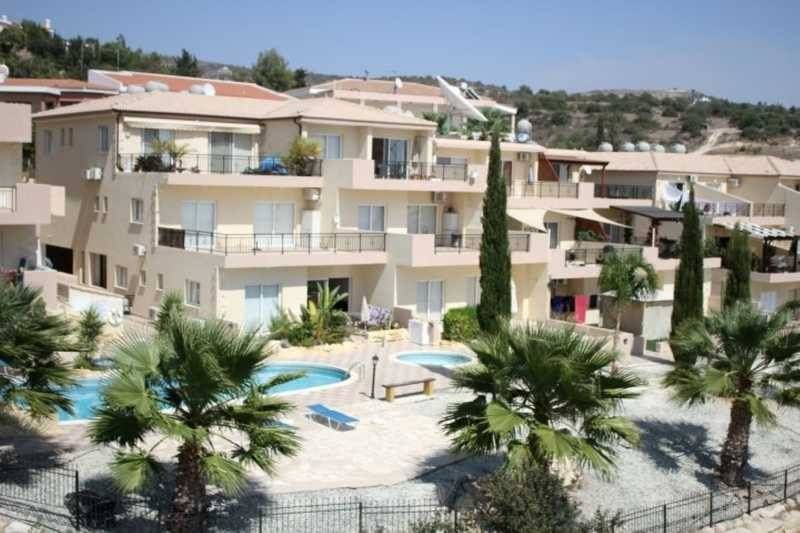 Apartment in Mesa Chorio, Cyprus, 94 sq.m - picture 1