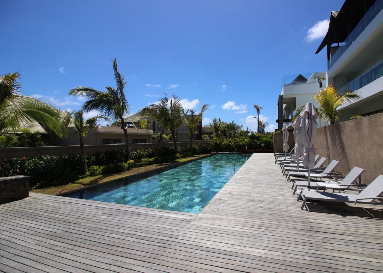Flat in Grand Gaube, Mauritius, 137 sq.m - picture 1