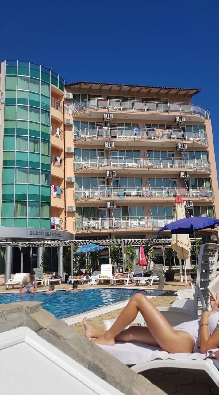 Hotel at Sunny Beach, Bulgaria, 2 800 sq.m - picture 1