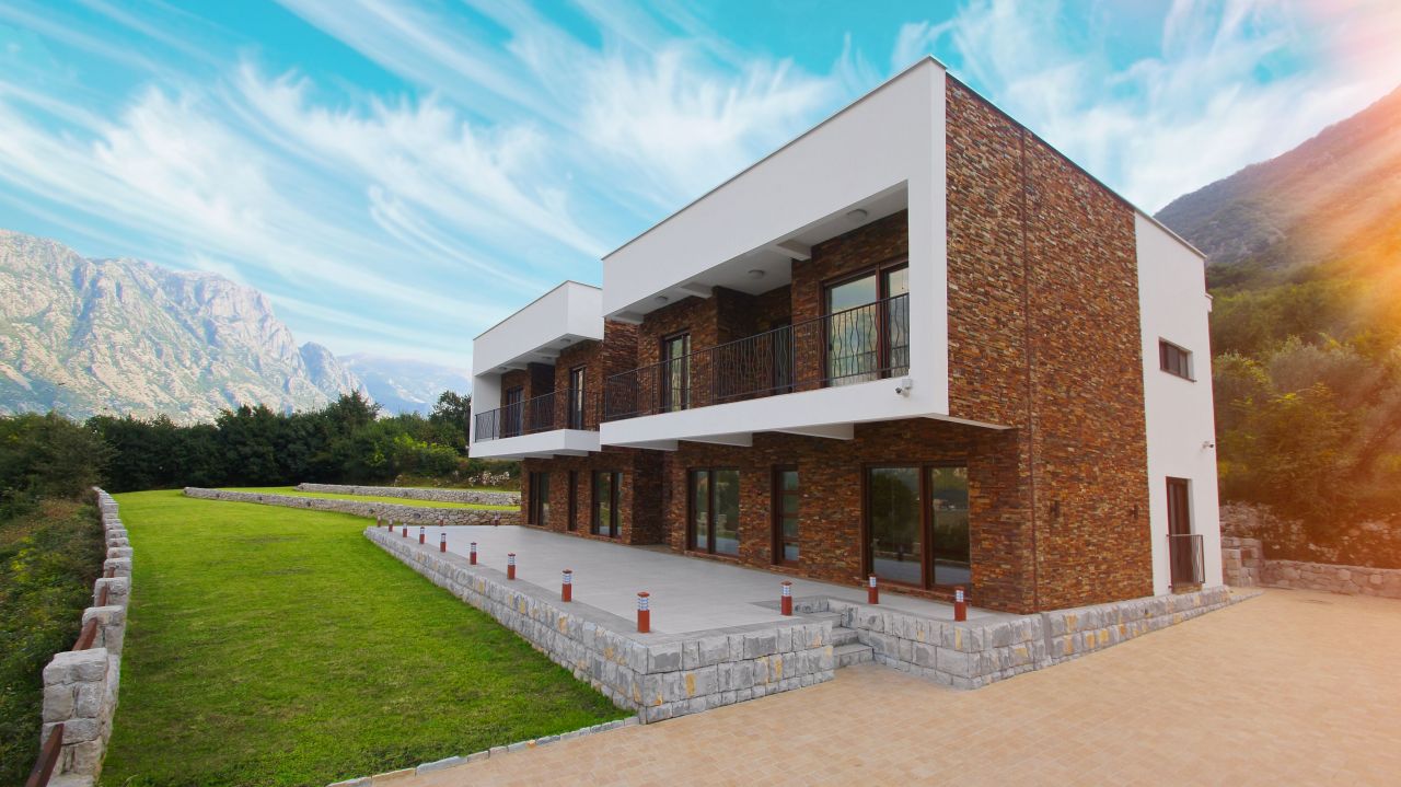 Villa à Prcanj, Monténégro, 269 m2 - image 1