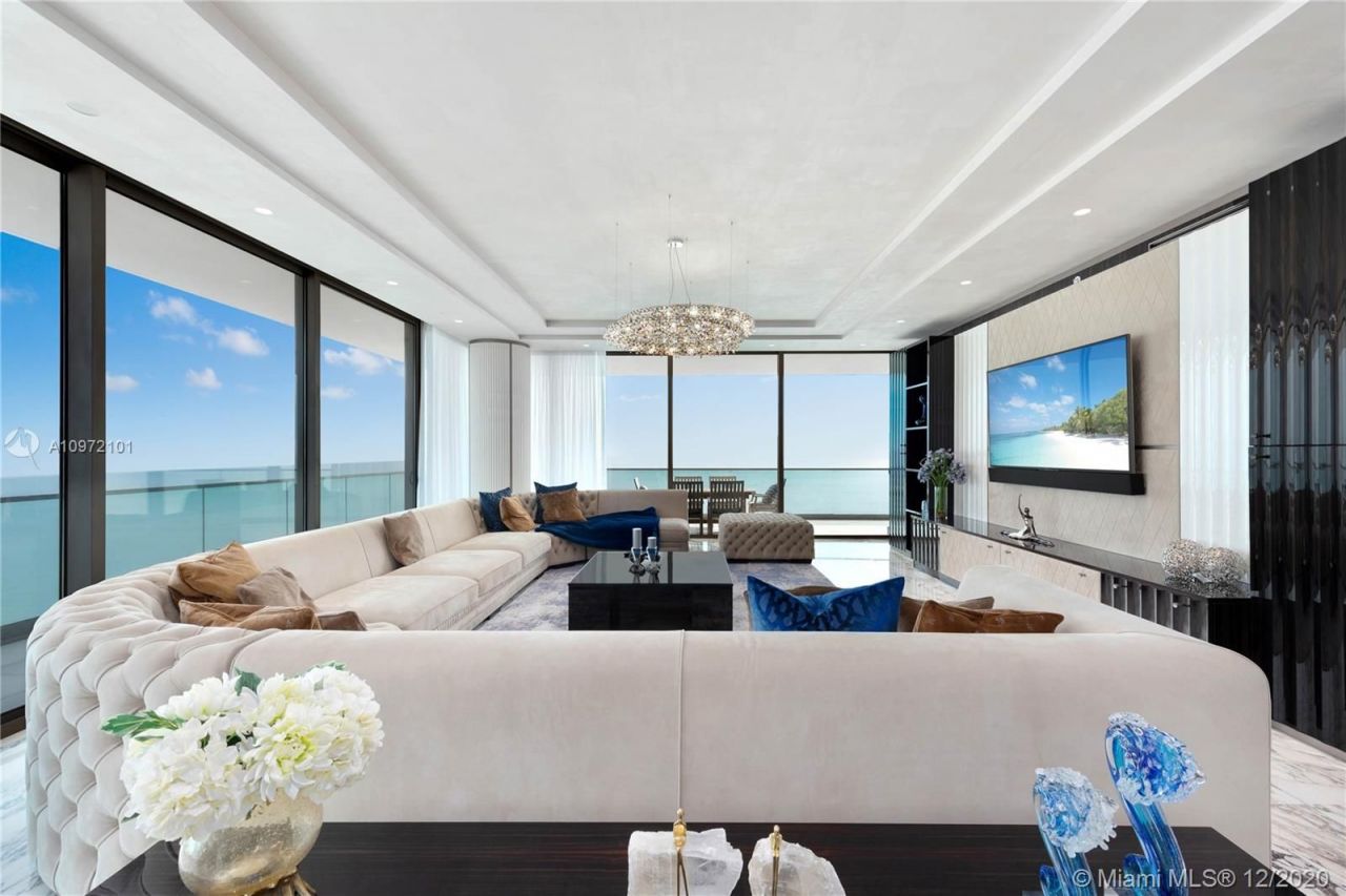 Appartement à Miami, États-Unis, 360 m2 - image 1