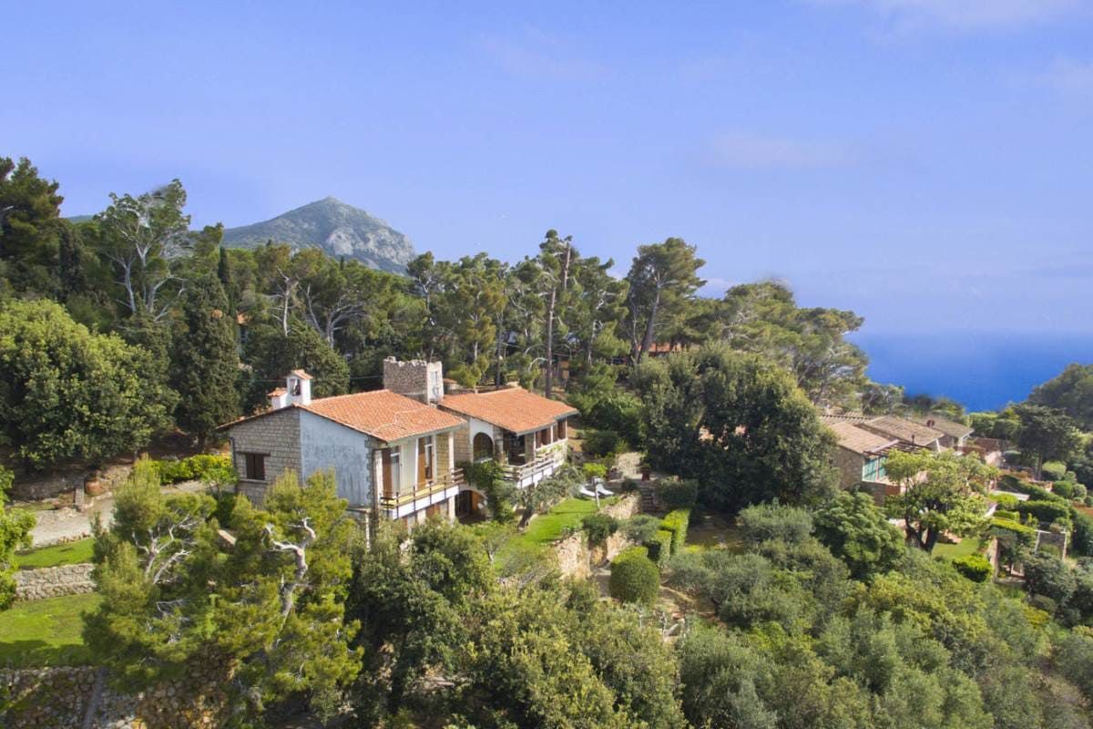 Villa in Monte Argentario, Italy, 370 sq.m - picture 1