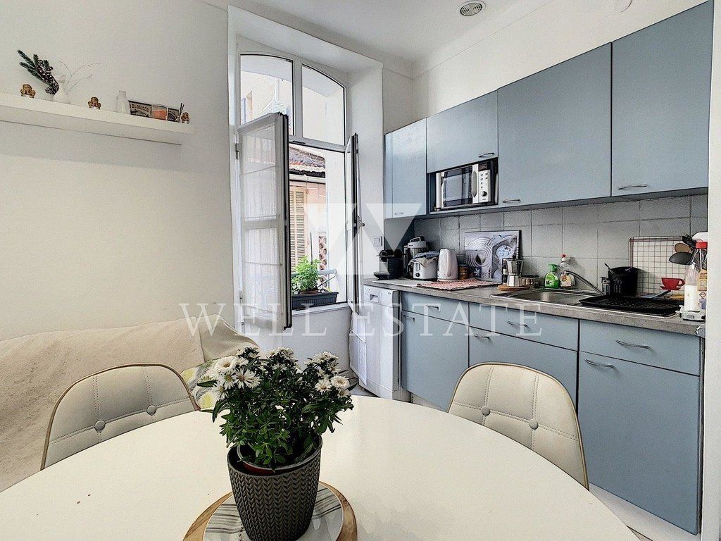 Flat in Cannes, France, 39 sq.m - picture 1