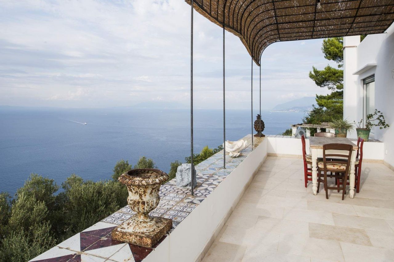 Casa en Capri, Italia, 300 m2 - imagen 1