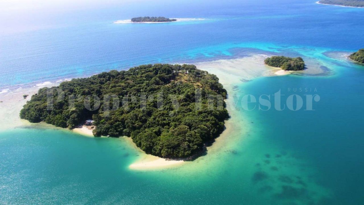 Île à Luganville, Vanuatu, 10.6 hectares - image 1