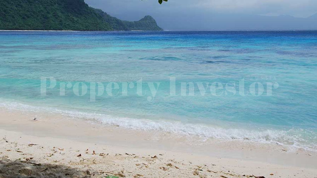 Island in Luganville, Vanuatu, 113 hectares - picture 1