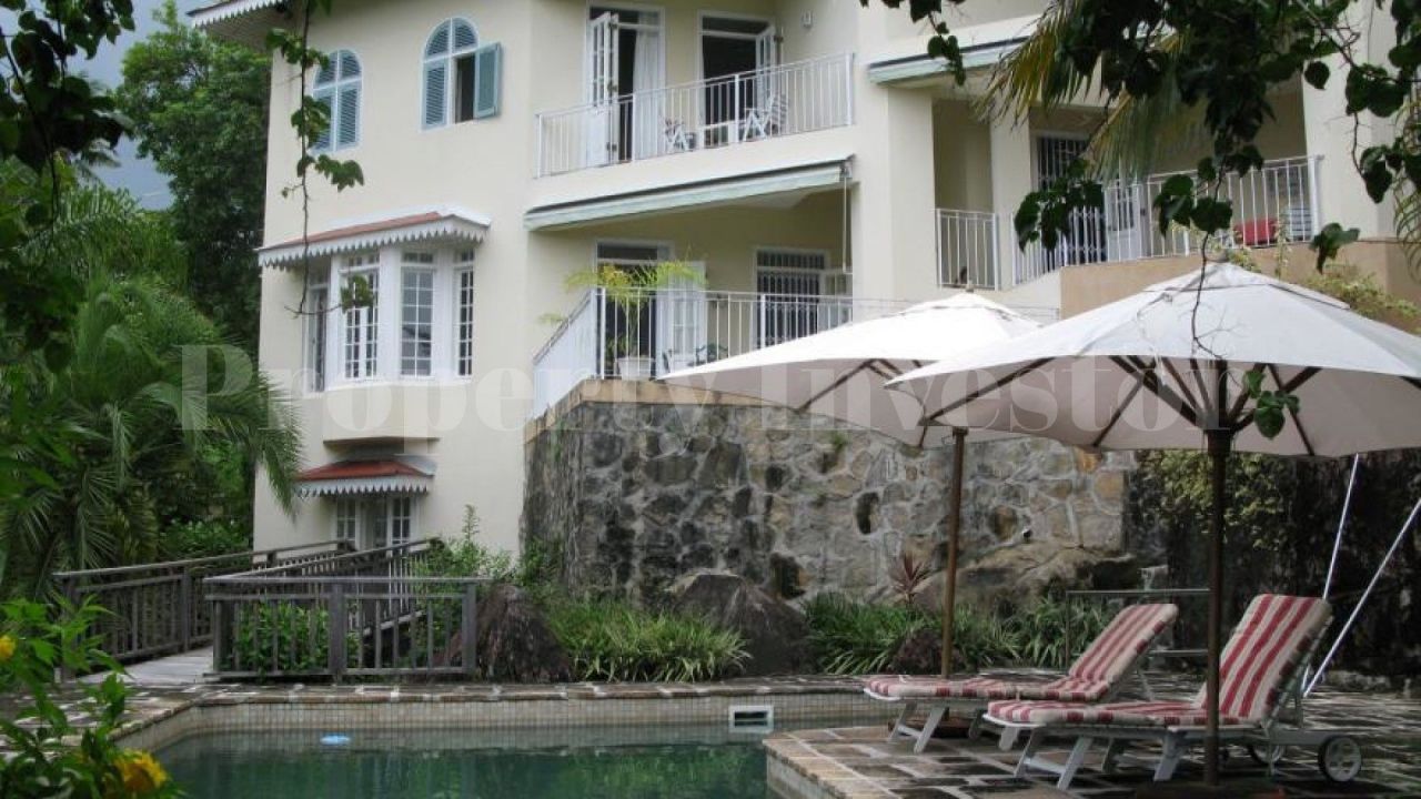 Villa on Mahe, Seychelles, 360 sq.m - picture 1