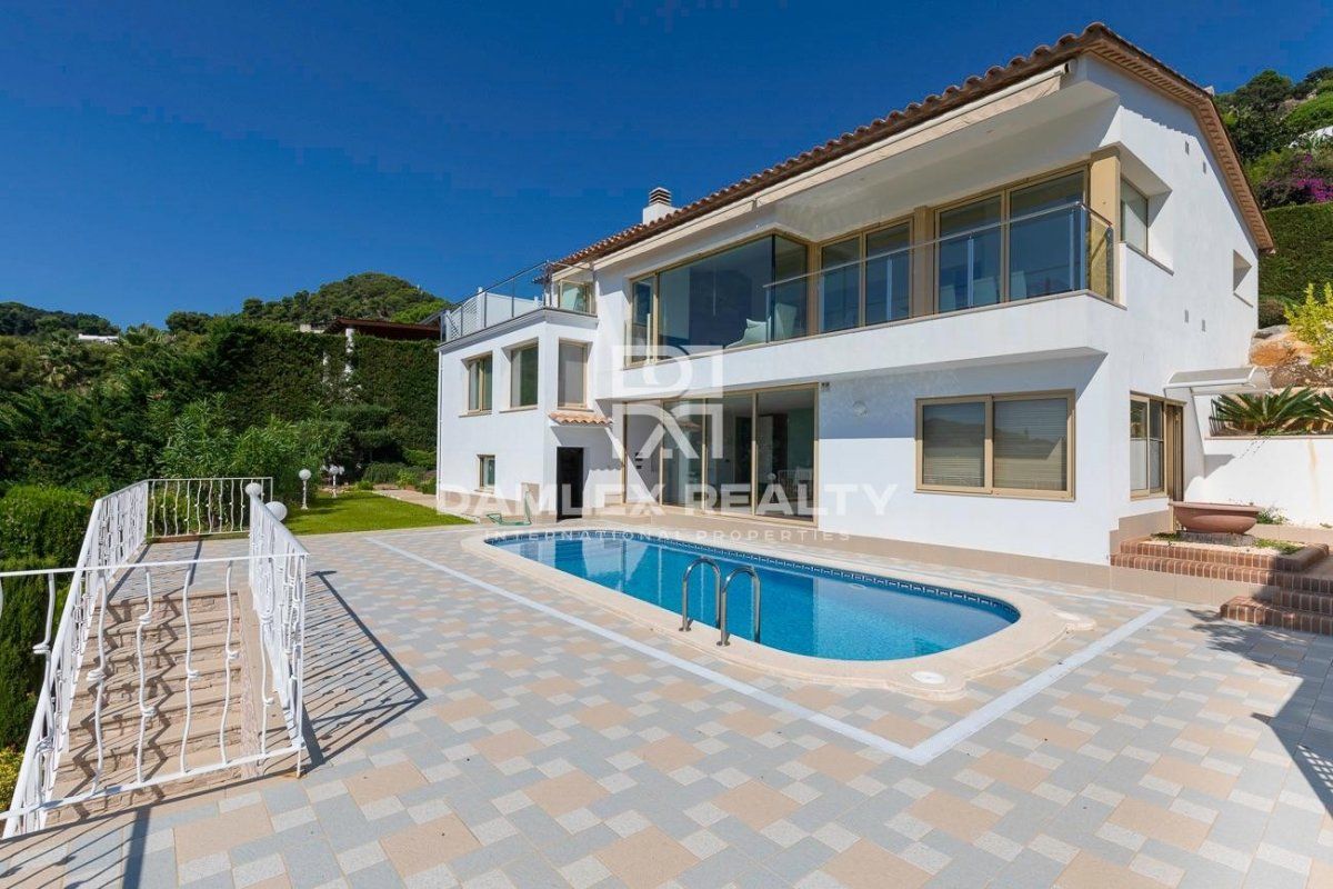 Villa à Blanes, Espagne, 352 m2 - image 1