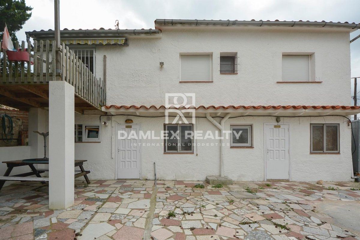 Villa in Lloret de Mar, Spain, 120 sq.m - picture 1