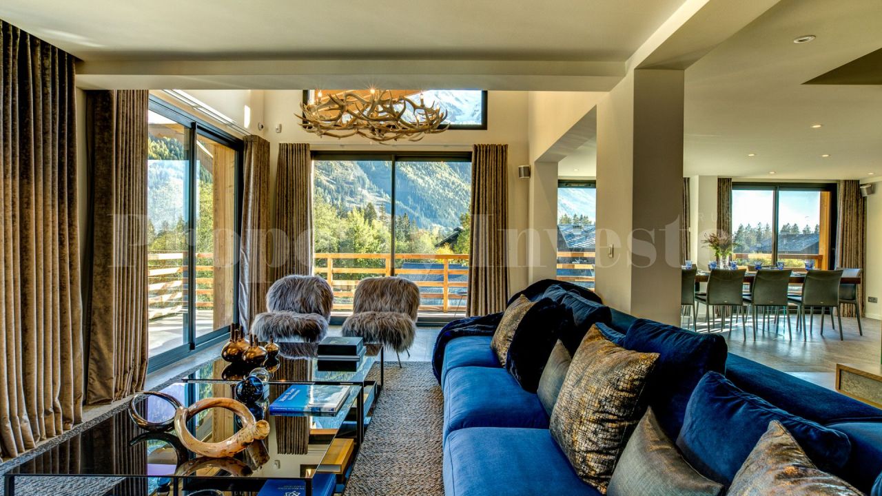 Penthouse in Chamonix, France, 206 sq.m - picture 1